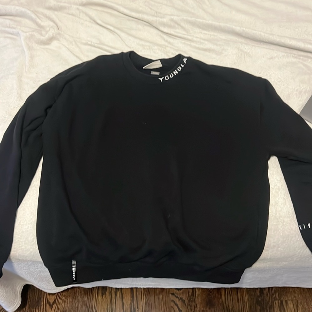 Young LA crewneck